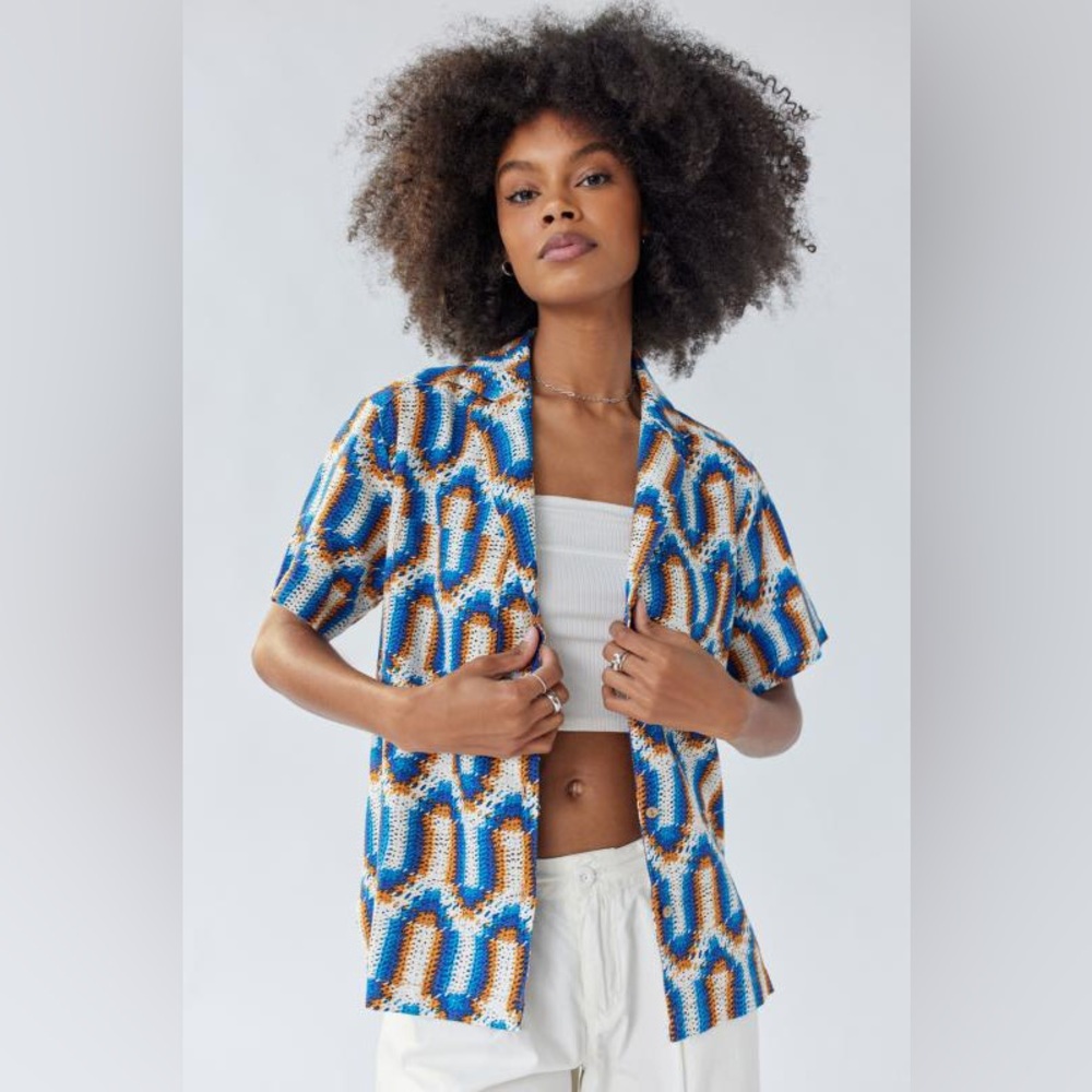 BDG Urban Outfitters Dylan Linen Souvenir Button Down Shirt, Printed, medium